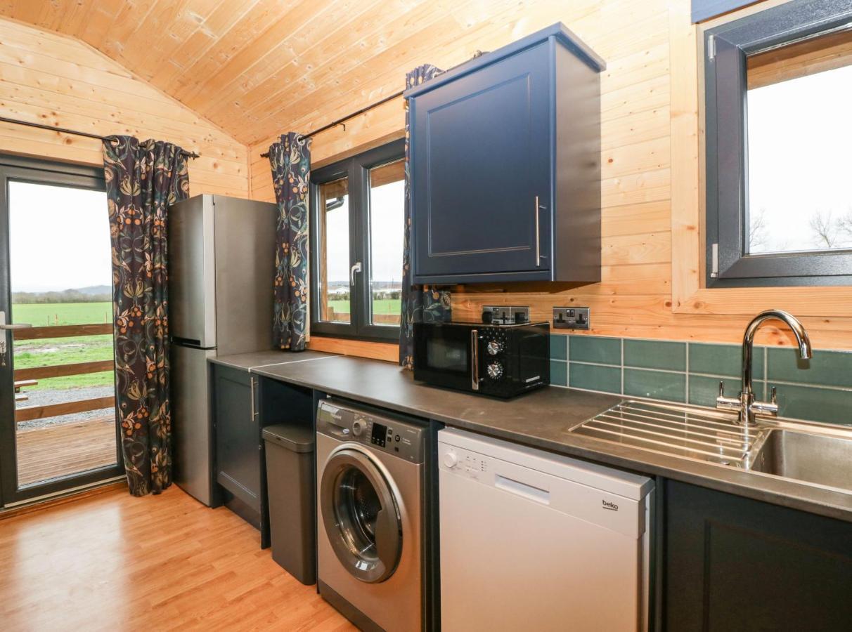 The Lodge At Crossroads Farm Bridgwater Exteriör bild