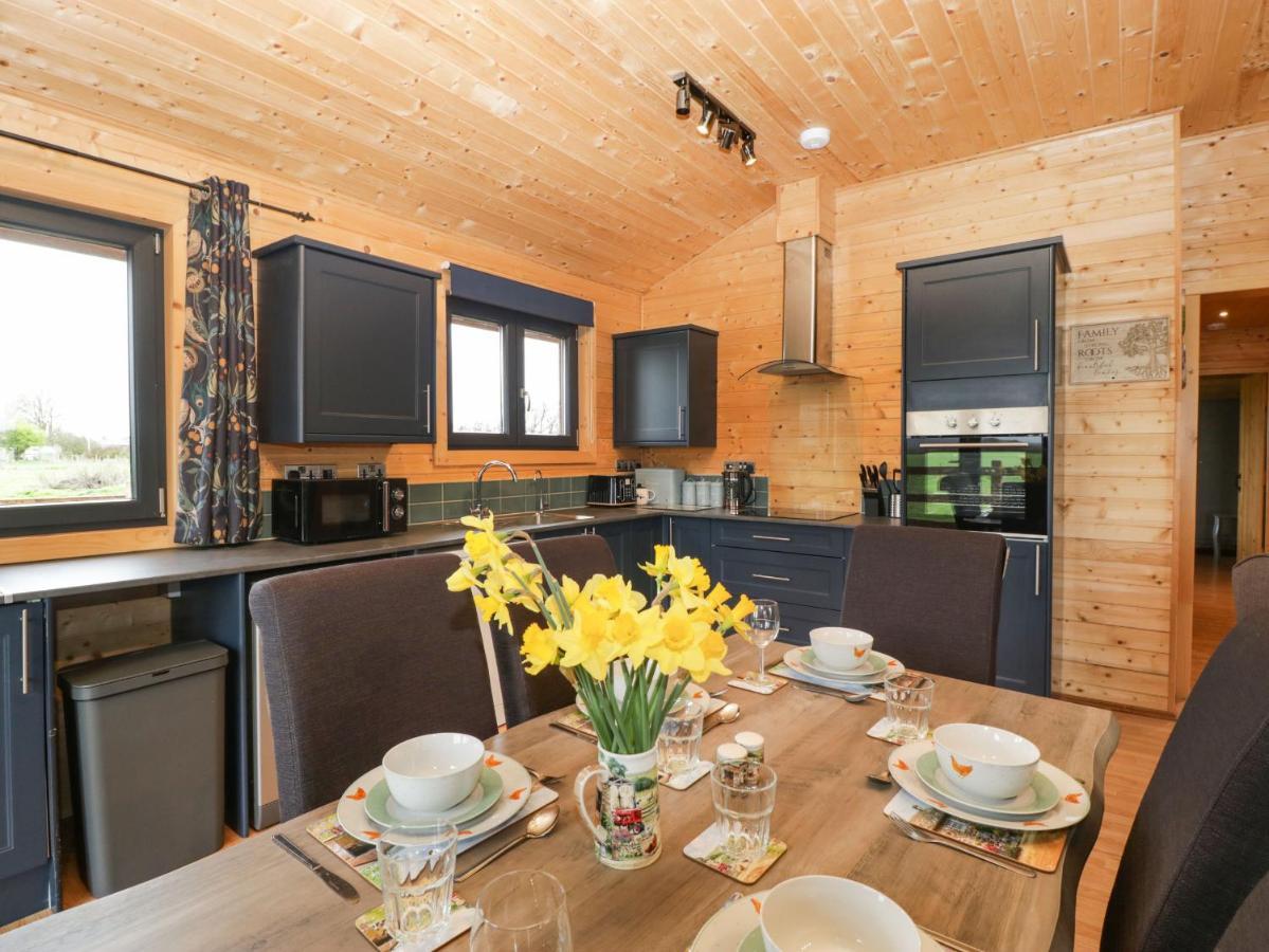 The Lodge At Crossroads Farm Bridgwater Exteriör bild
